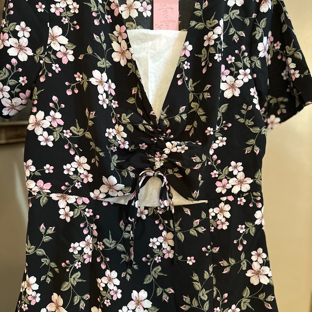 Streetwear Society Black Dress with Pink and White Floral Design - Picture 4 of 4